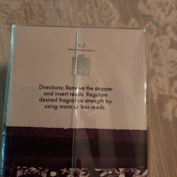 Via Mercato Natale Petite Reed Diffusers Falling Snow 1.7oz Sealed - Picture 4 of 7